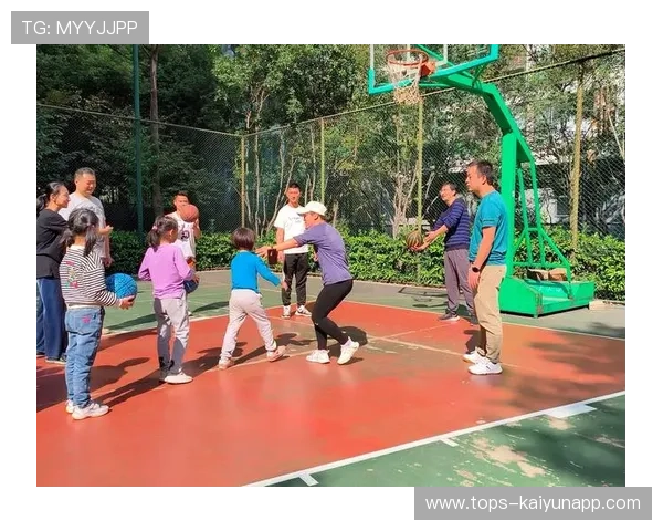 冠军球队球员参与运动康复志愿服务传递关爱理念，篮球运动员康复训练